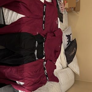 Medium WOMENS greys anatomy scrubs